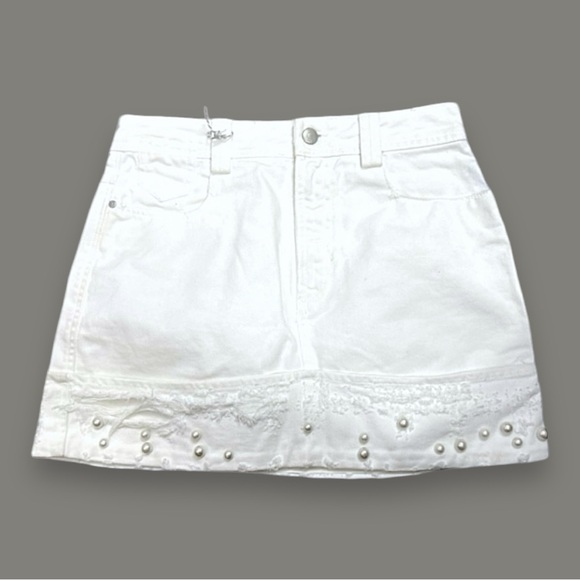 ZARA DENIM WHITE DISTRESSED MINI SKIRT EMBELLISHED WITH WITH PEARLS SZ SM NWT - Picture 8 of 10